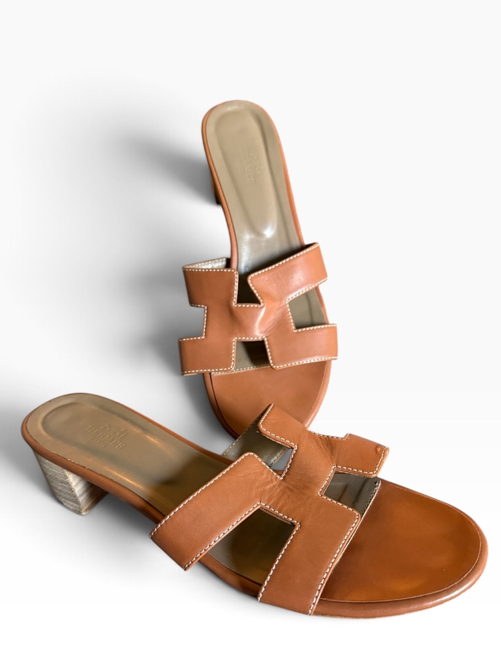Hermes Oasis Heeled Leather Sandals
